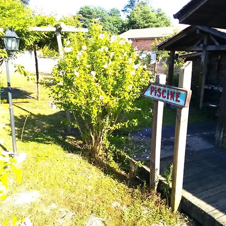 Familial Les D'uza Campsite Uza