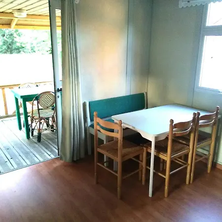 Campsite Familial Les D'uza