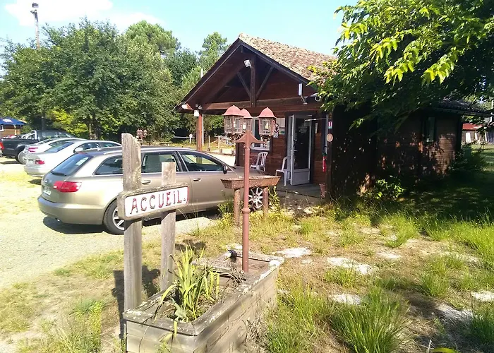 Familial Les D'uza Camping 3*